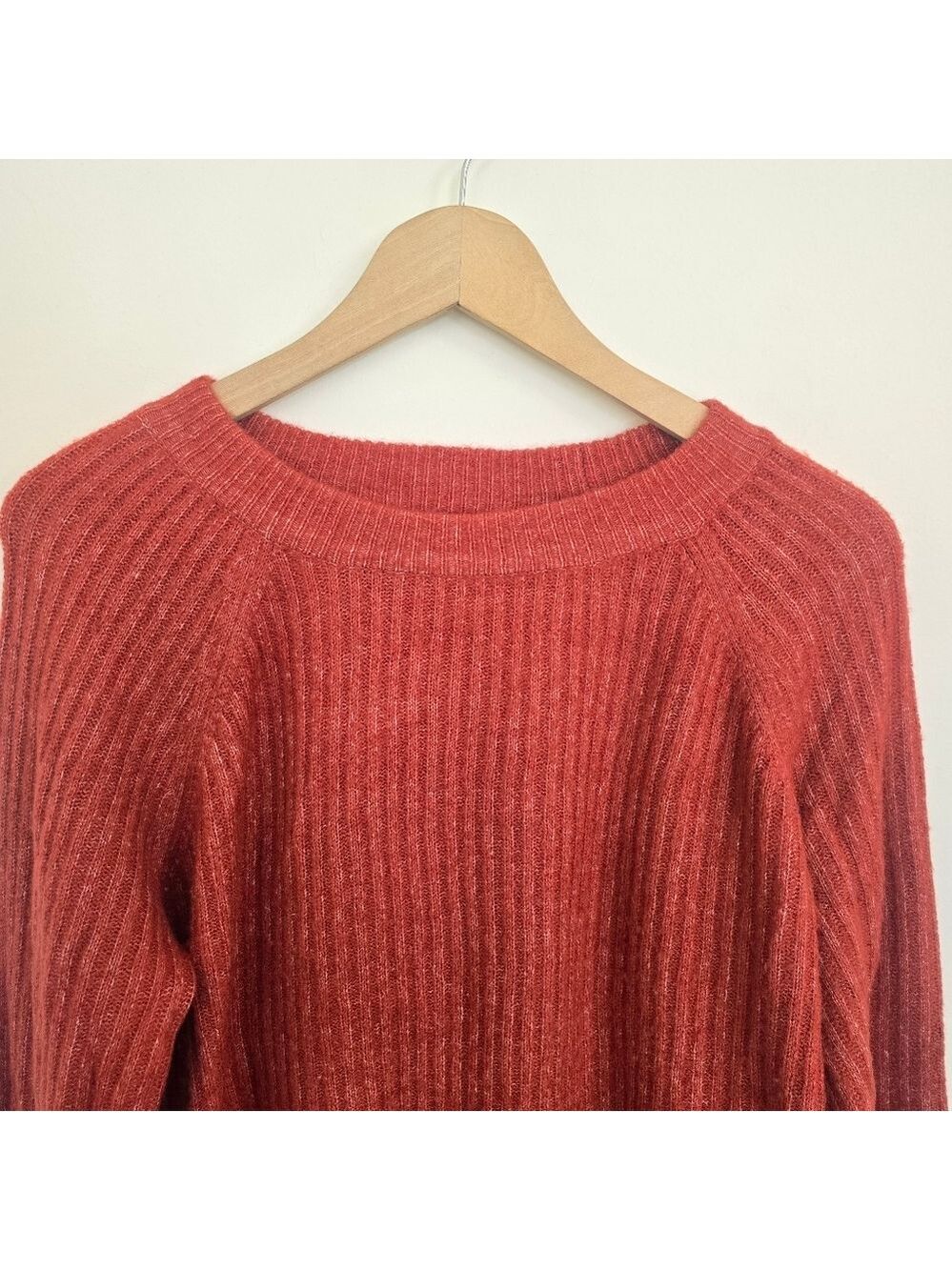 Vero Moda Women's Ribbed Knit Crewneck Sweater in Rust Size Small - Picture 3 of 7